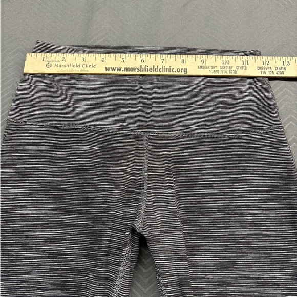 lululemon athletica Women’s Align Crop 21” Leggings Dark Carbon Ice Grey Size 6 - Picture 6 of 8
